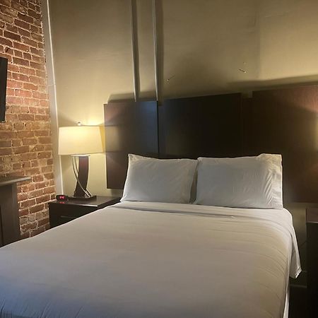 The Skylight Hotel Greenville Extérieur photo